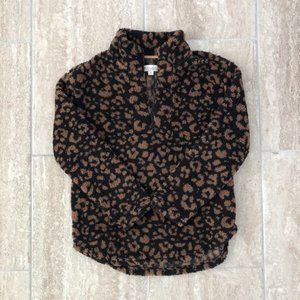 Koolaburra by UGG Brushed Back Sherpa Pullover in Big Leopard Size M